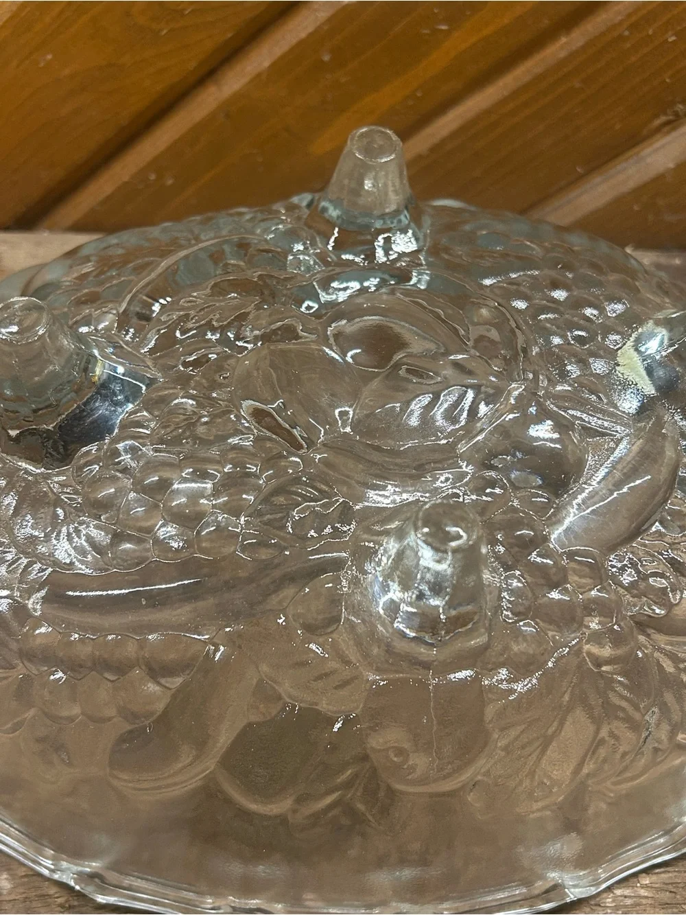 Vintage Indiana Glass Harvest Grape Glass Fruit Bowl (C)